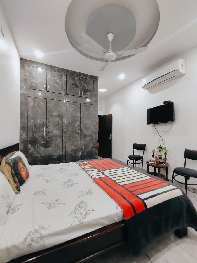 Aroma Homestay Udaipur Buitenkant foto