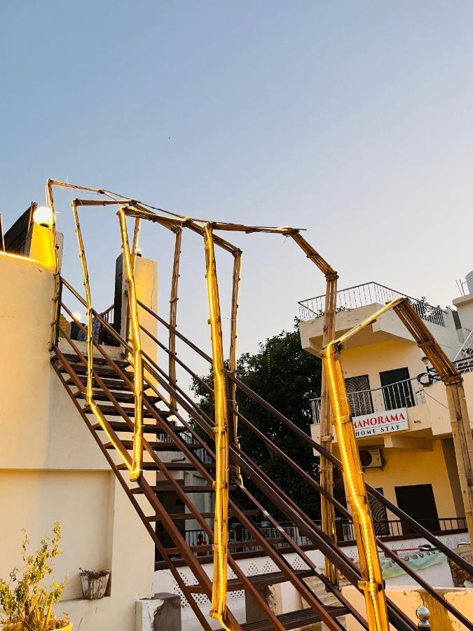 Aroma Homestay Udaipur Buitenkant foto